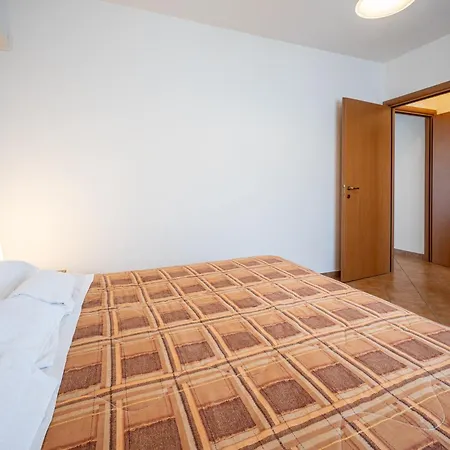 Appartamento My Holidays New Eden Domaso